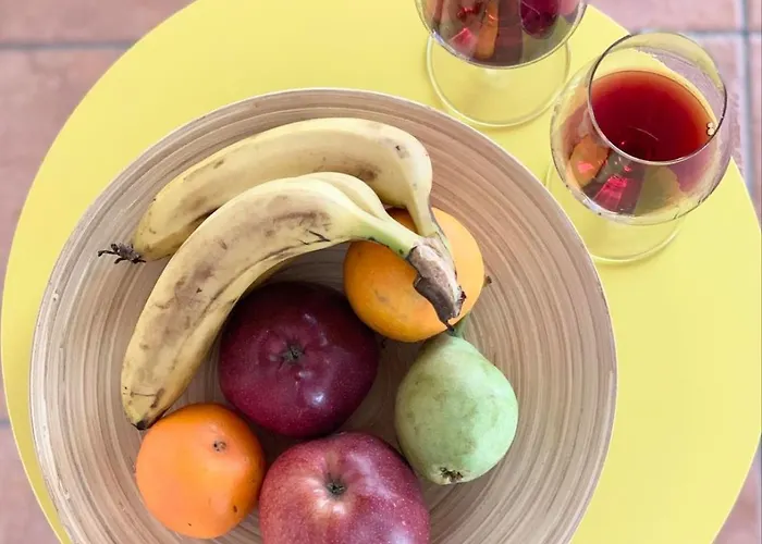 Heavenly View Yellow Apartamento Lakhion